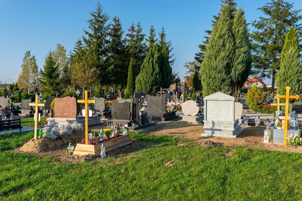 Créer une plaque funéraire personnalisée et moderne